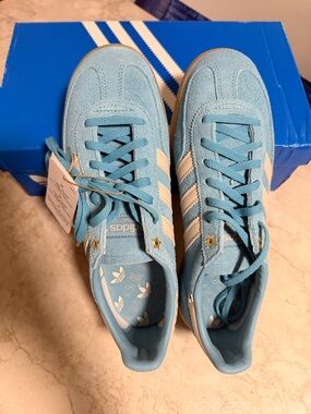 Adidas Spezial Suede Sneakers in Light Blue & White size 8 women retail $200